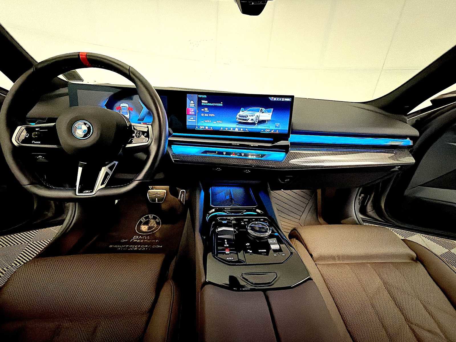 Used 2024 BMW i5 M60 w/ Premium Package image 12