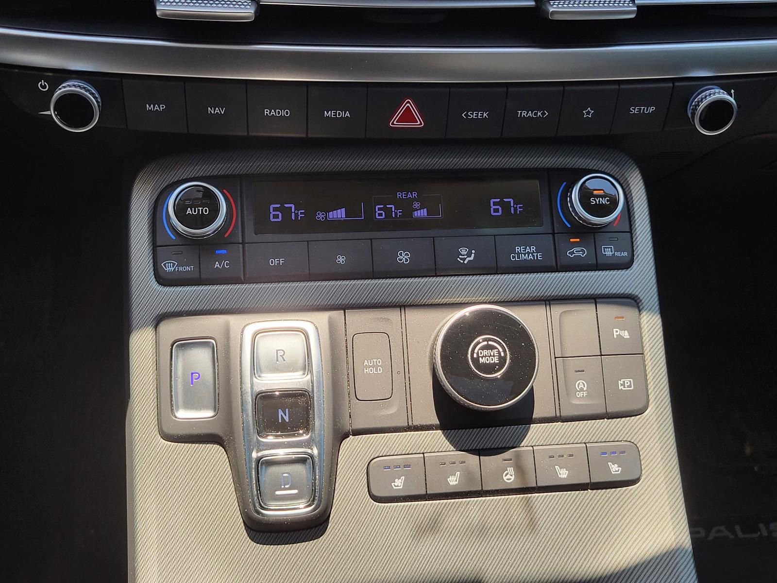 Used 2025 Hyundai Palisade SEL FWD image 30