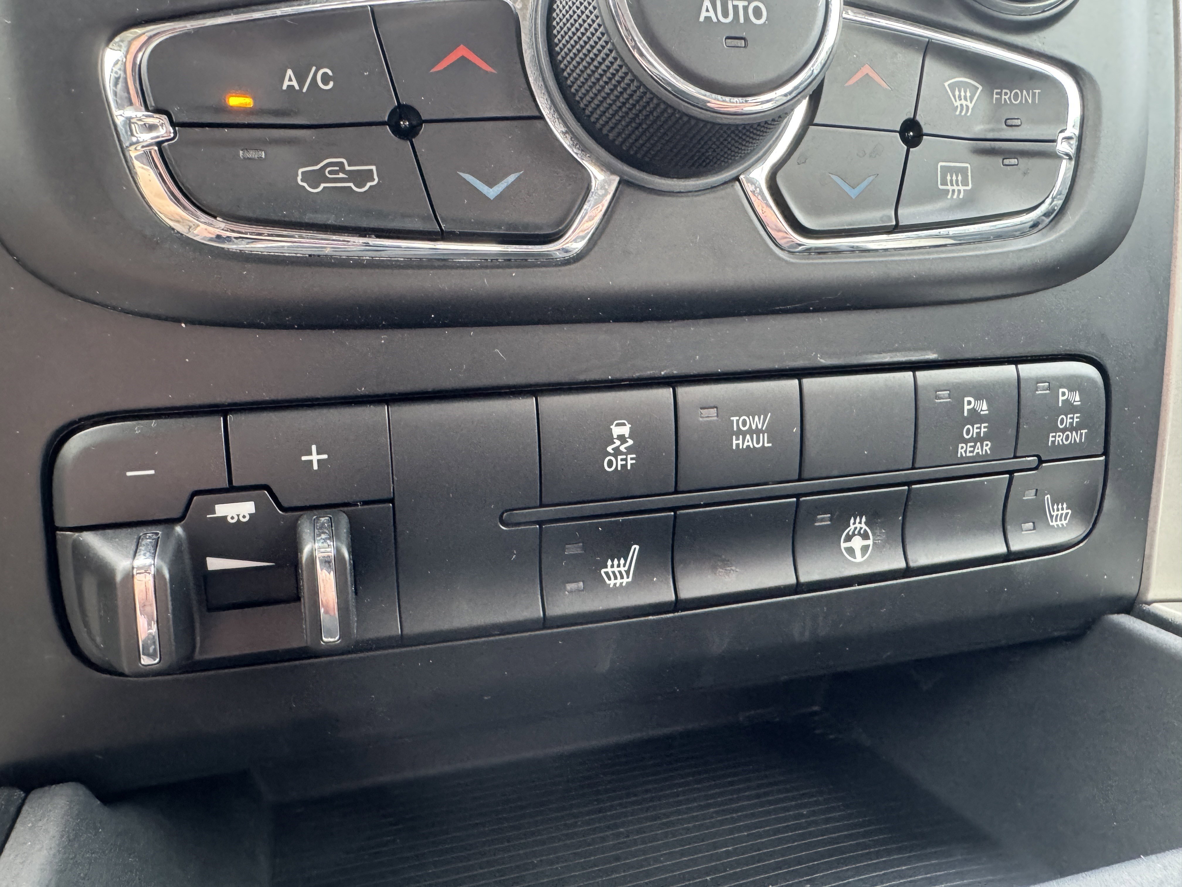 Used 2016 RAM 1500 Big Horn image 27