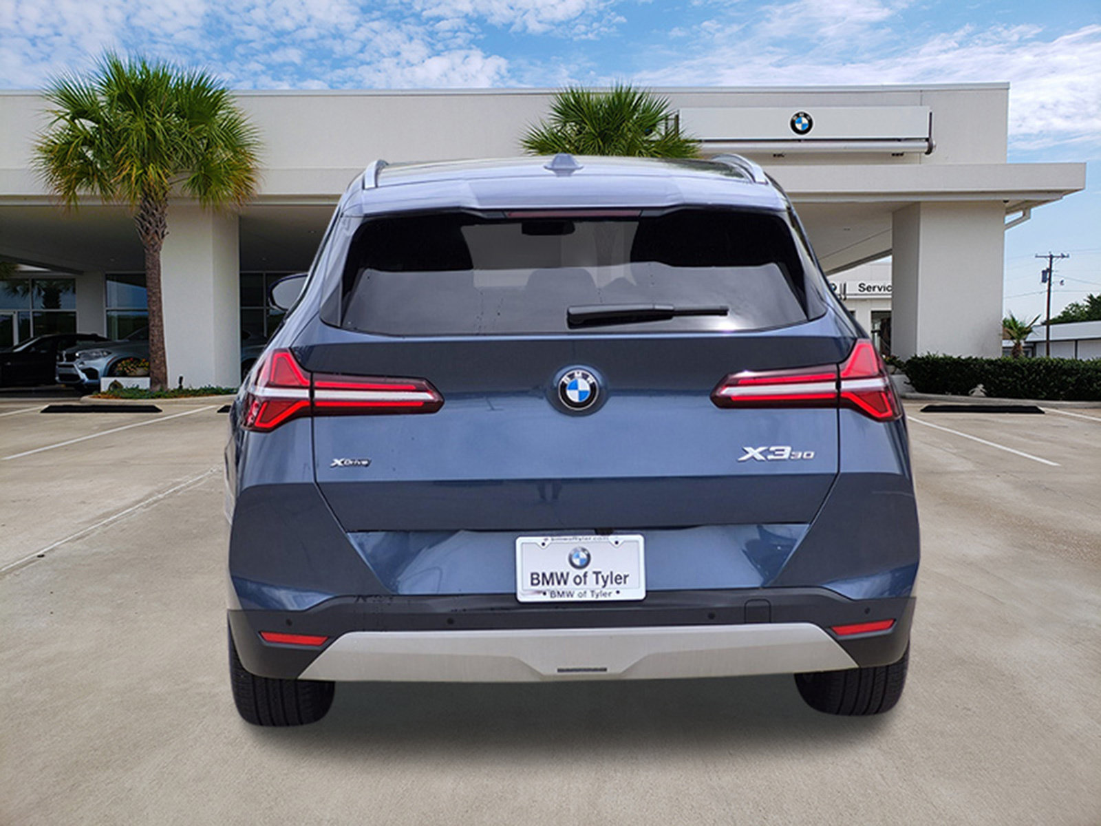 Certified 2025 BMW X3 xDrive30i w/ Premium Package AWD/4WD image 5