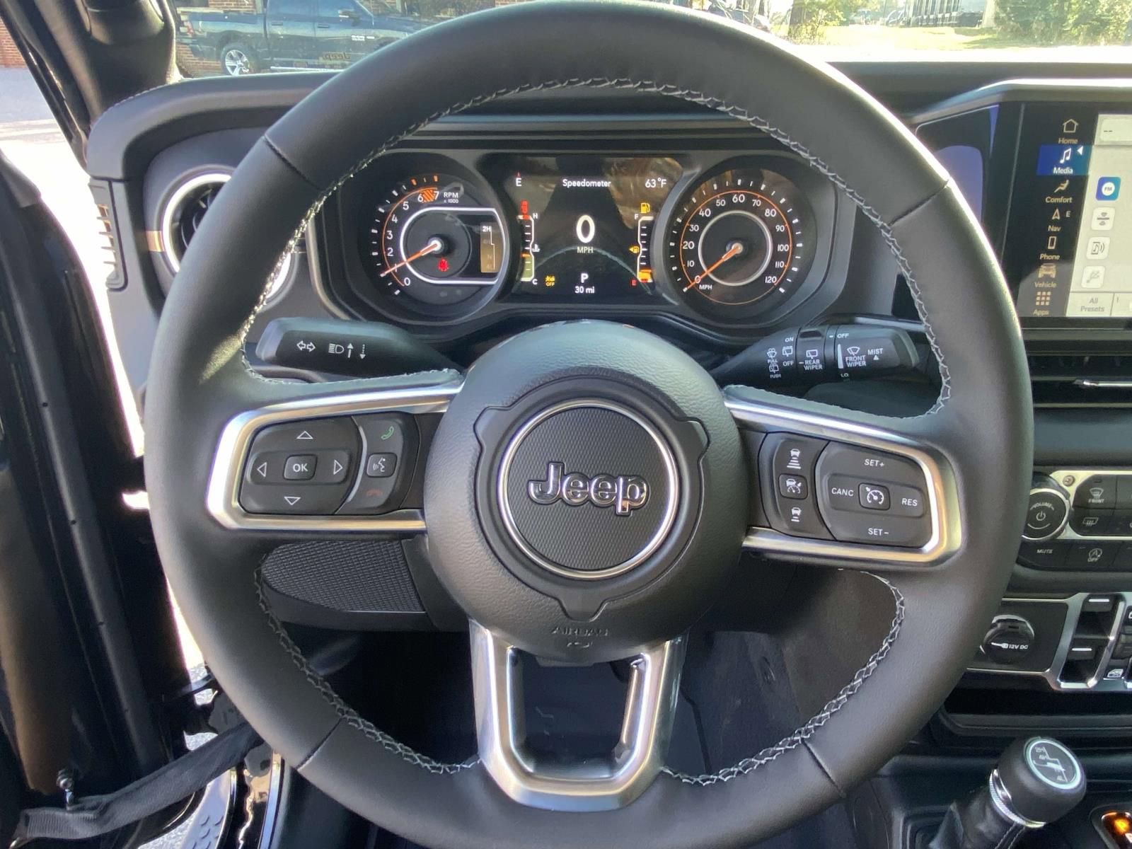 New 2026 Jeep Wrangler Unlimited Sahara AWD/4WD image 18