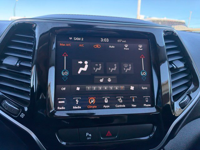 Used 2019 Jeep Cherokee Limited AWD/4WD image 27