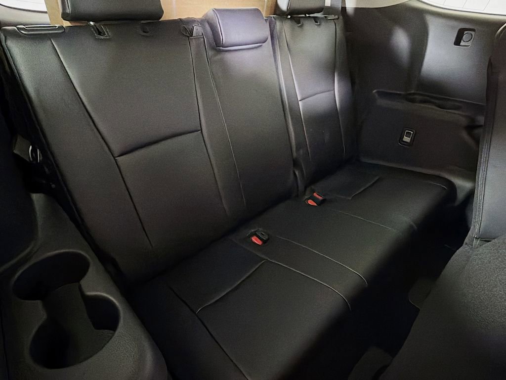 New 2026 Toyota Highlander XLE image 23