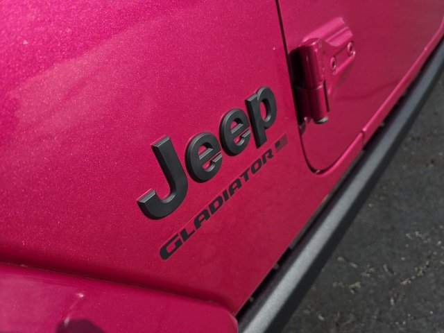 Used 2024 Jeep Gladiator Sport image 53