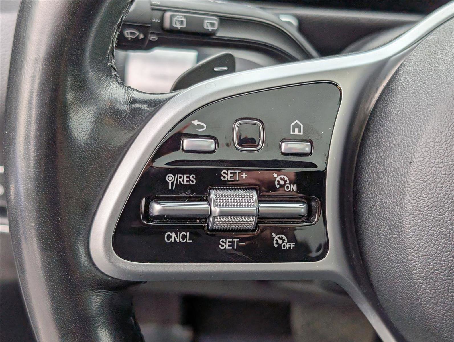 Used 2021 Mercedes-Benz GLB 250 4MATIC image 22