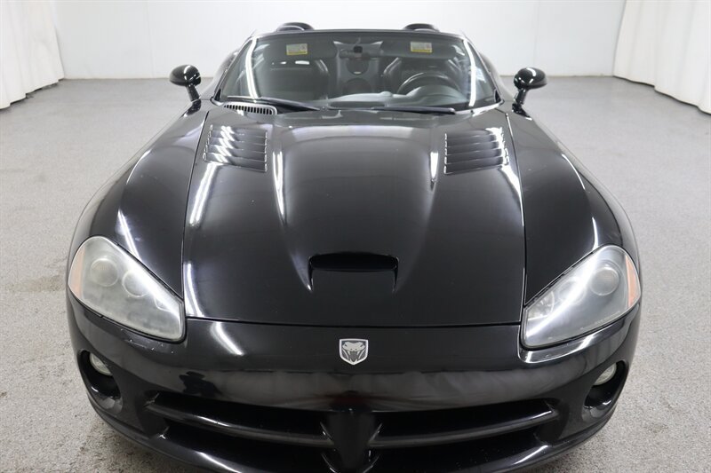 Used 2003 Dodge Viper SRT-10 RWD image 8