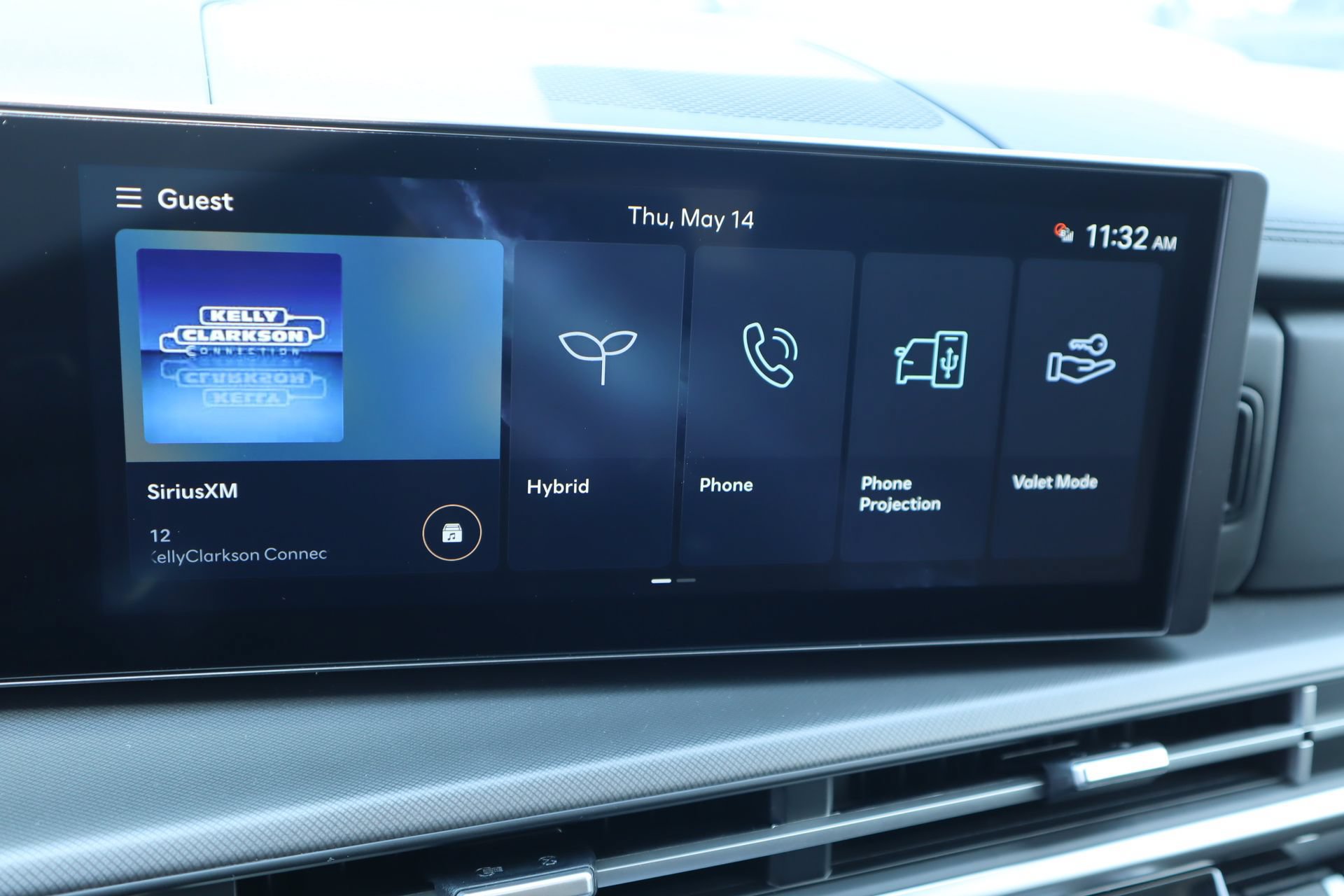 New 2026 Hyundai Santa Fe SE FWD image 13