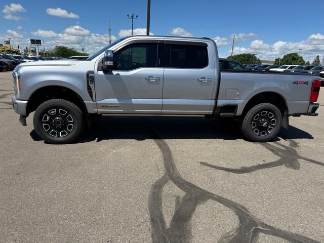 Used 2023 Ford F350 Platinum AWD/4WD image 7