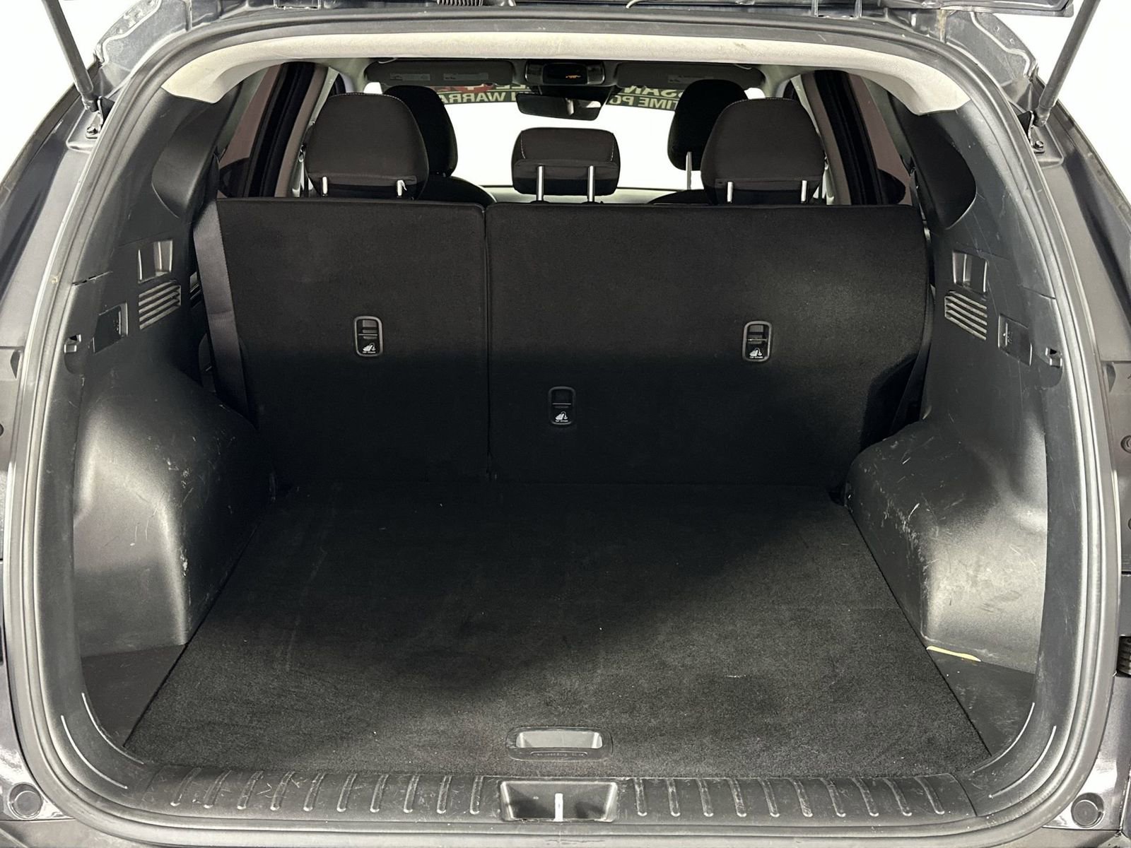 Used 2022 Hyundai Tucson SE image 25