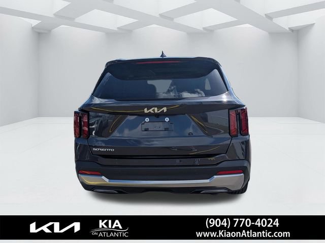 Used 2025 Kia Sorento EX w/ Panoramic Sunroof Package FWD image 4