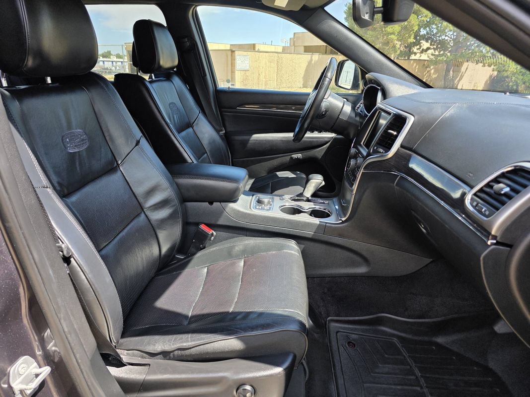 Used 2018 Jeep Grand Cherokee Overland AWD/4WD image 23