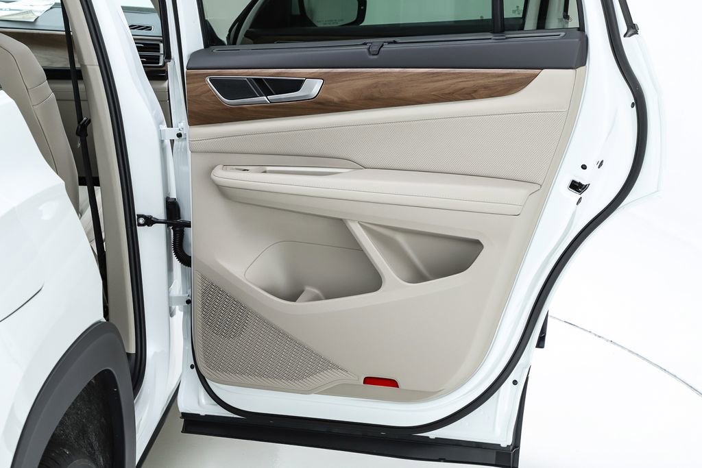 New 2026 Volkswagen Atlas SE image 70