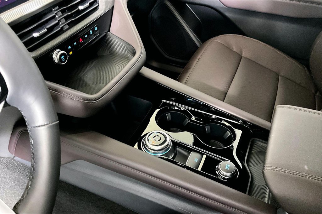 New 2026 Ford Explorer Platinum RWD image 8