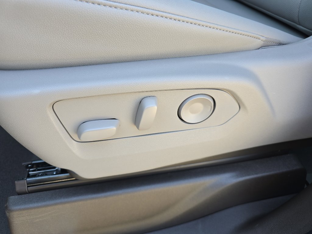 New 2026 GMC Sierra 2500 SLT w/ SLT Premium Package image 21