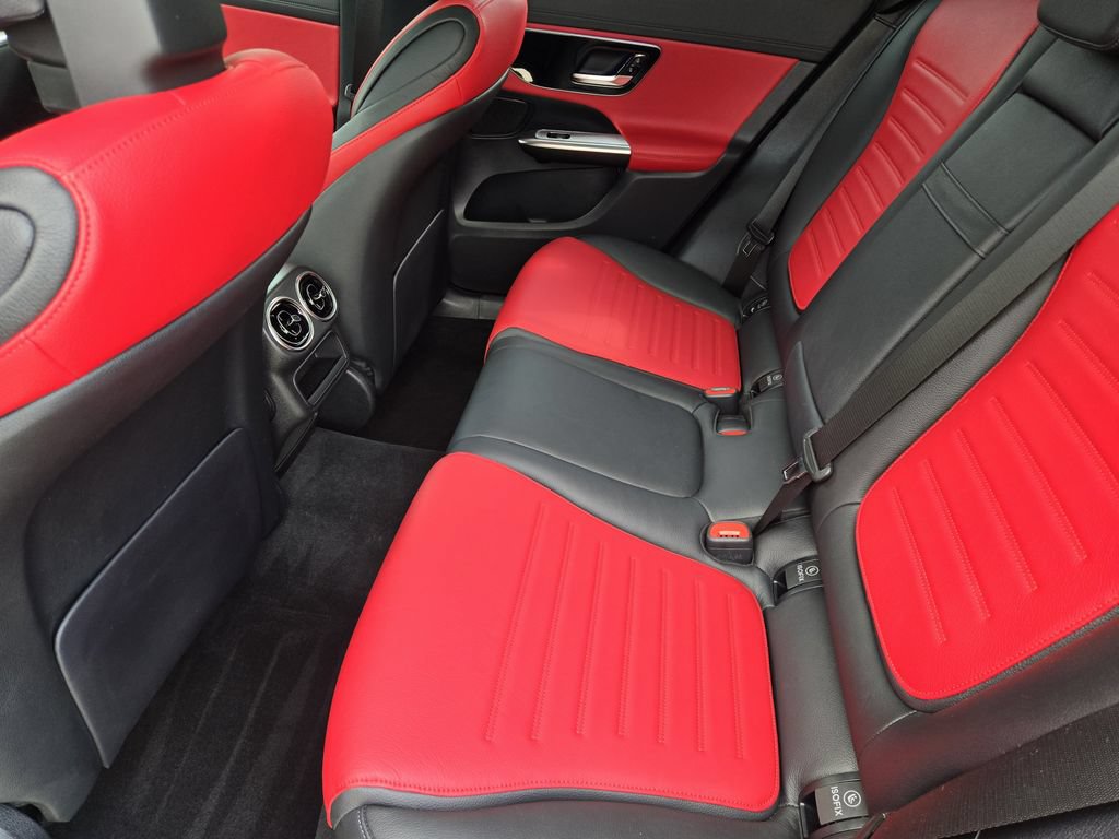 Used 2024 Mercedes-Benz GLC 43 AMG 4MATIC image 28