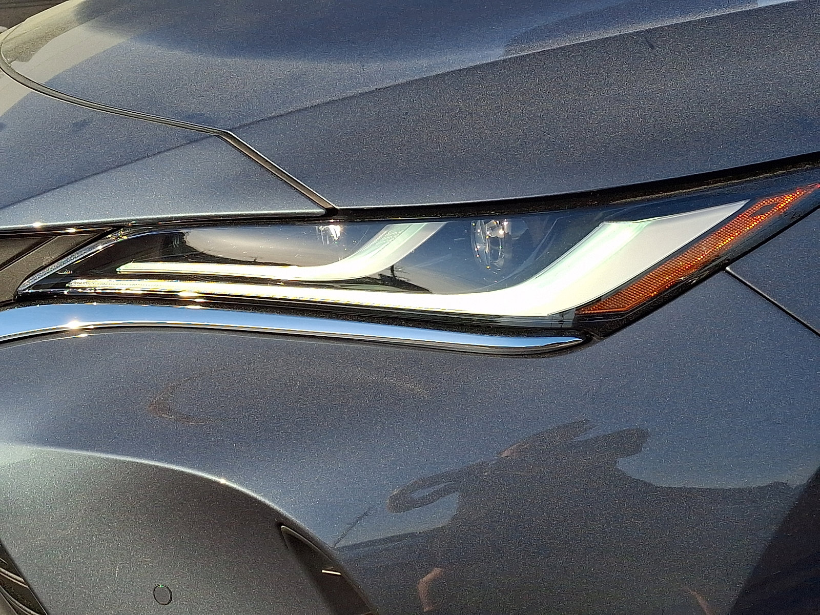 Used 2023 Toyota Venza XLE AWD/4WD image 10