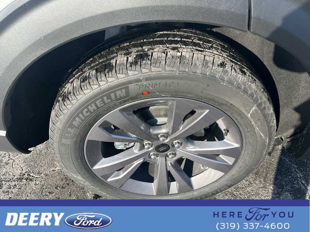New 2026 Ford Explorer Active w/ Active Comfort Package image 10