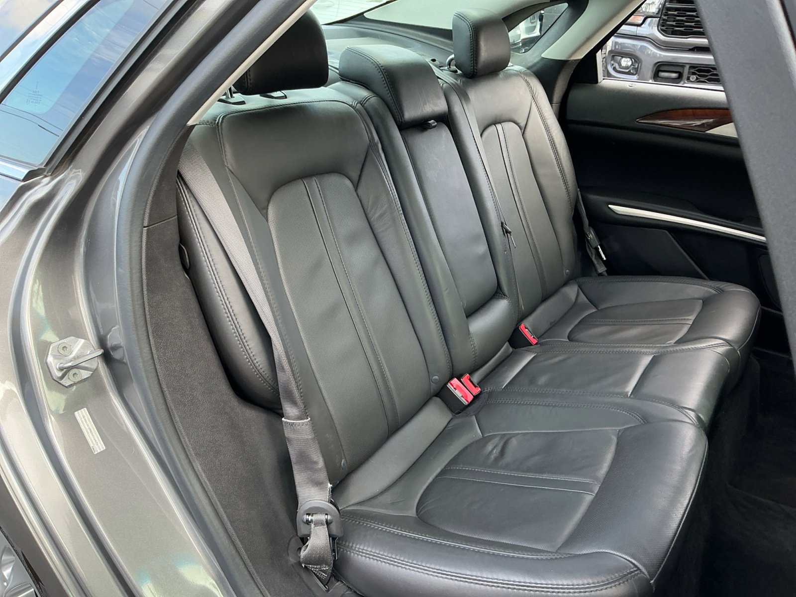 Used 2014 Lincoln MKZ Hybrid w/ Equipment Group 202A Reserve FWD image 20