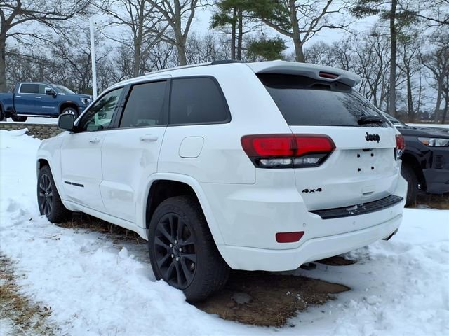 Used 2020 Jeep Grand Cherokee Altitude image 19