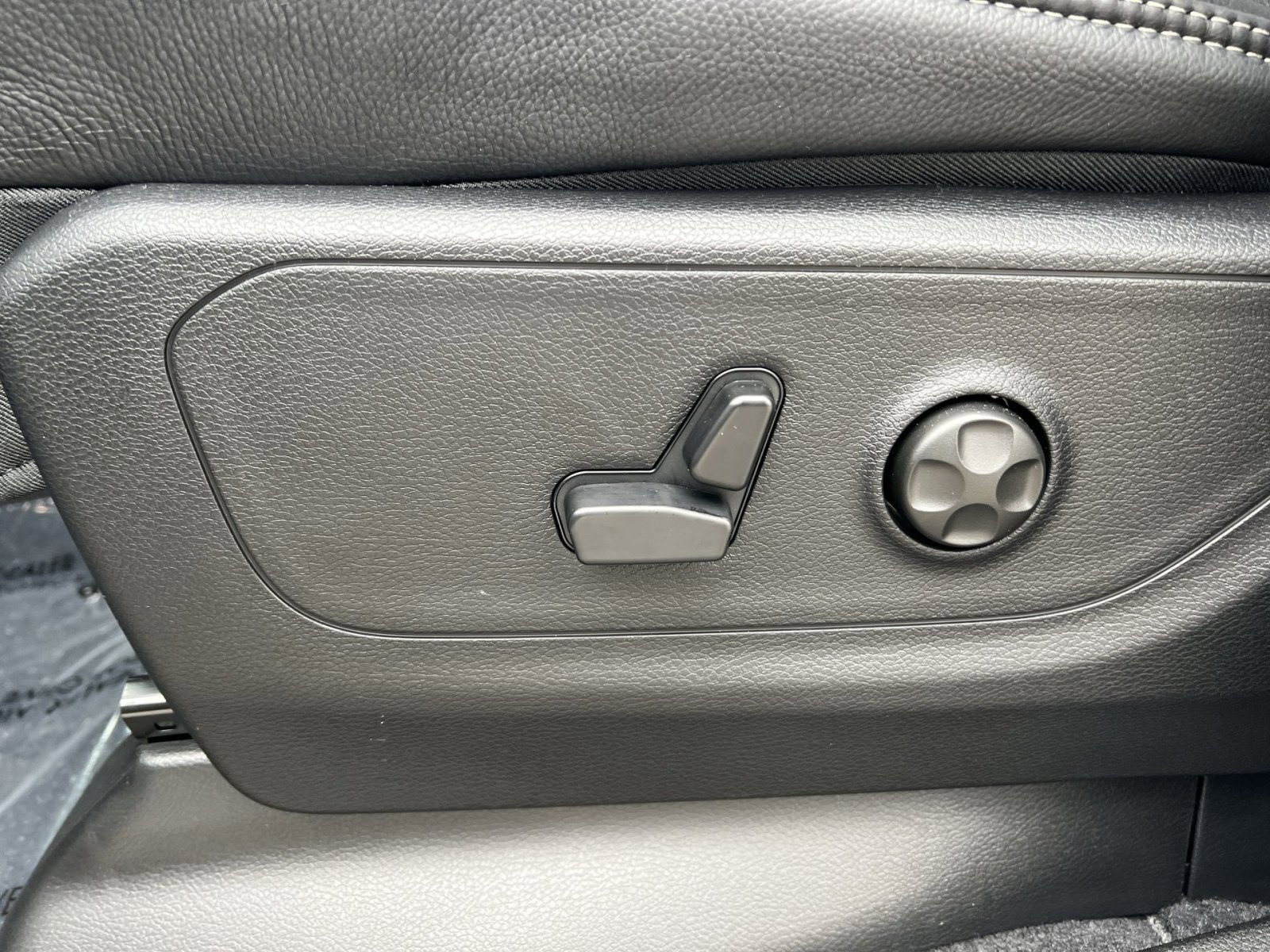 Used 2026 RAM 1500 RHO w/ RHO Level 1 Equipment Group image 14