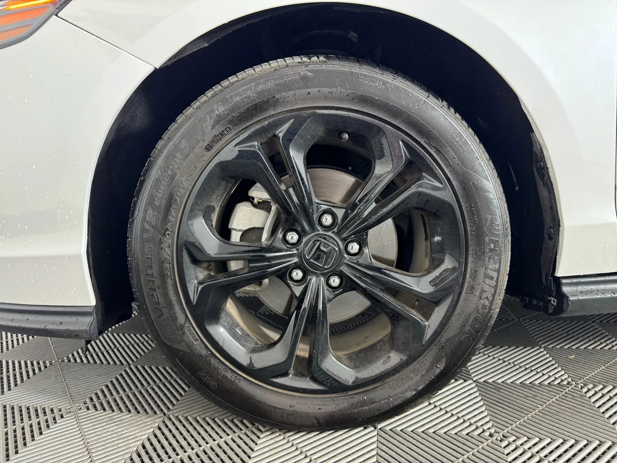 Used 2023 Honda Accord LX image 40