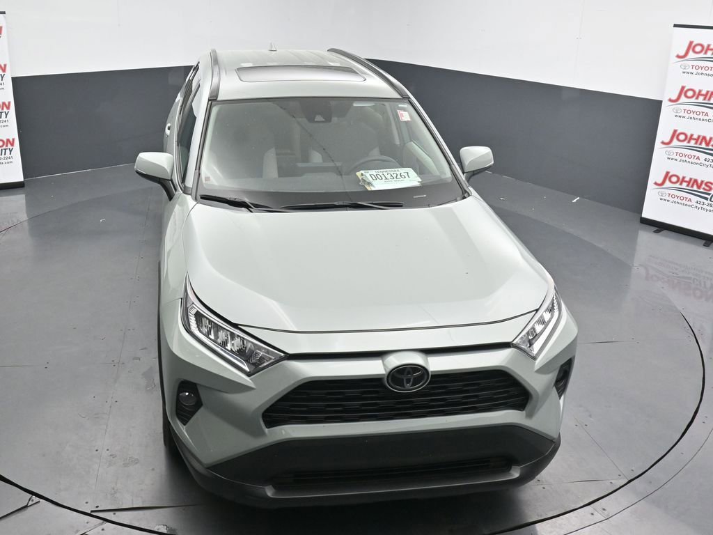 Used 2020 Toyota RAV4 XLE w/ Convenience Package image 11