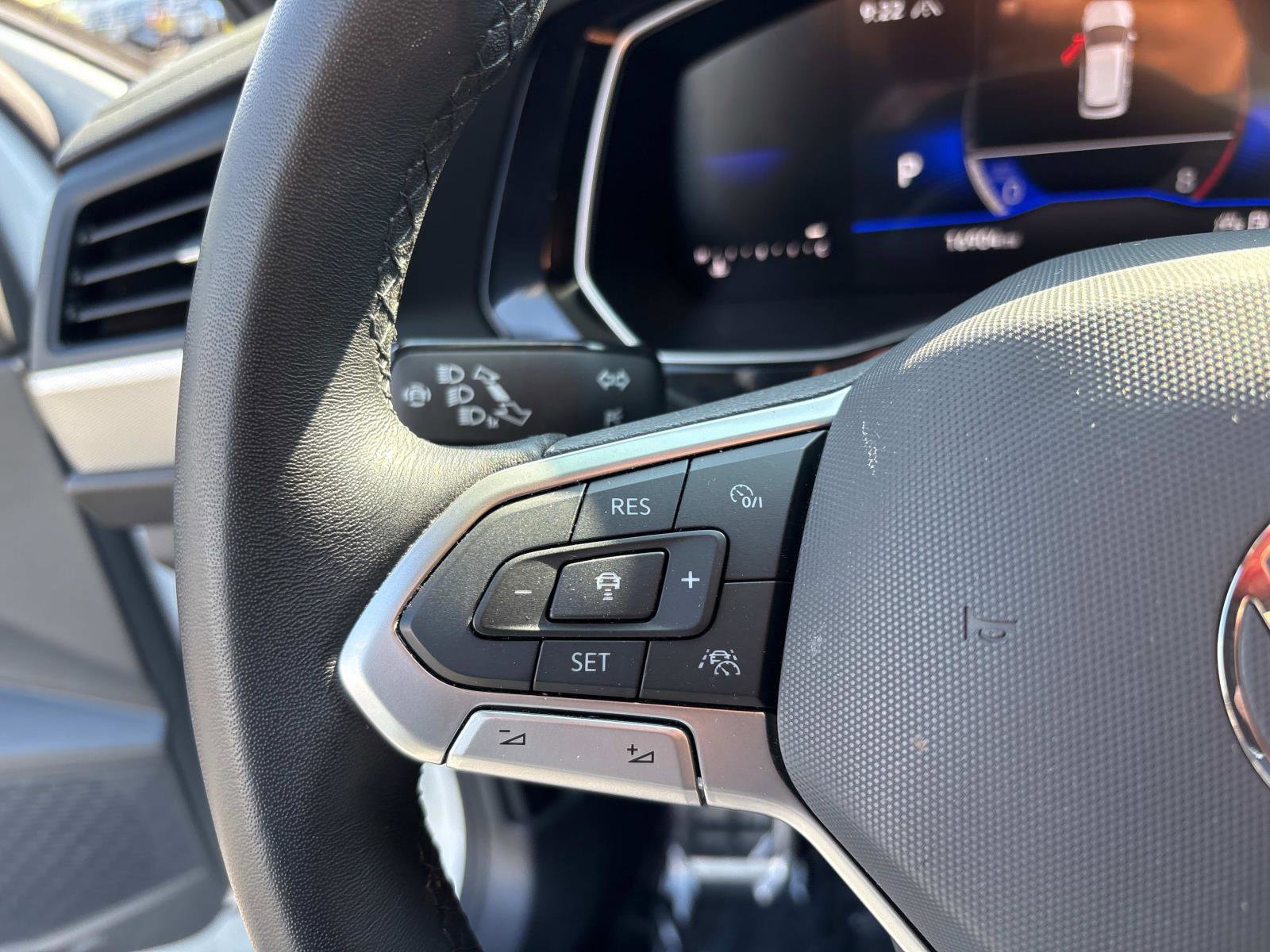 Certified 2024 Volkswagen Jetta Sport image 18