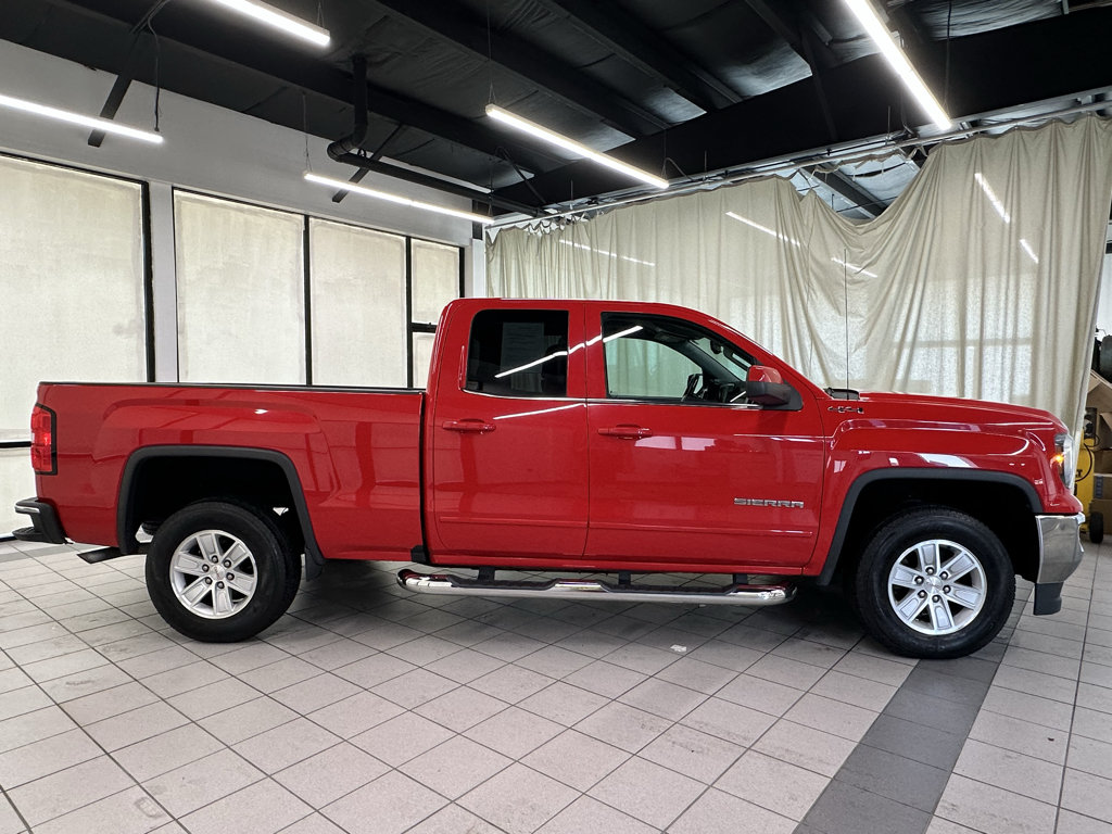 Used 2018 GMC Sierra 1500 SLE w/ SLE Value Package AWD/4WD image 3
