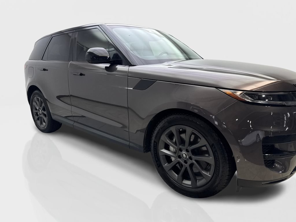 Used 2024 Land Rover Range Rover Sport SE AWD/4WD image 13