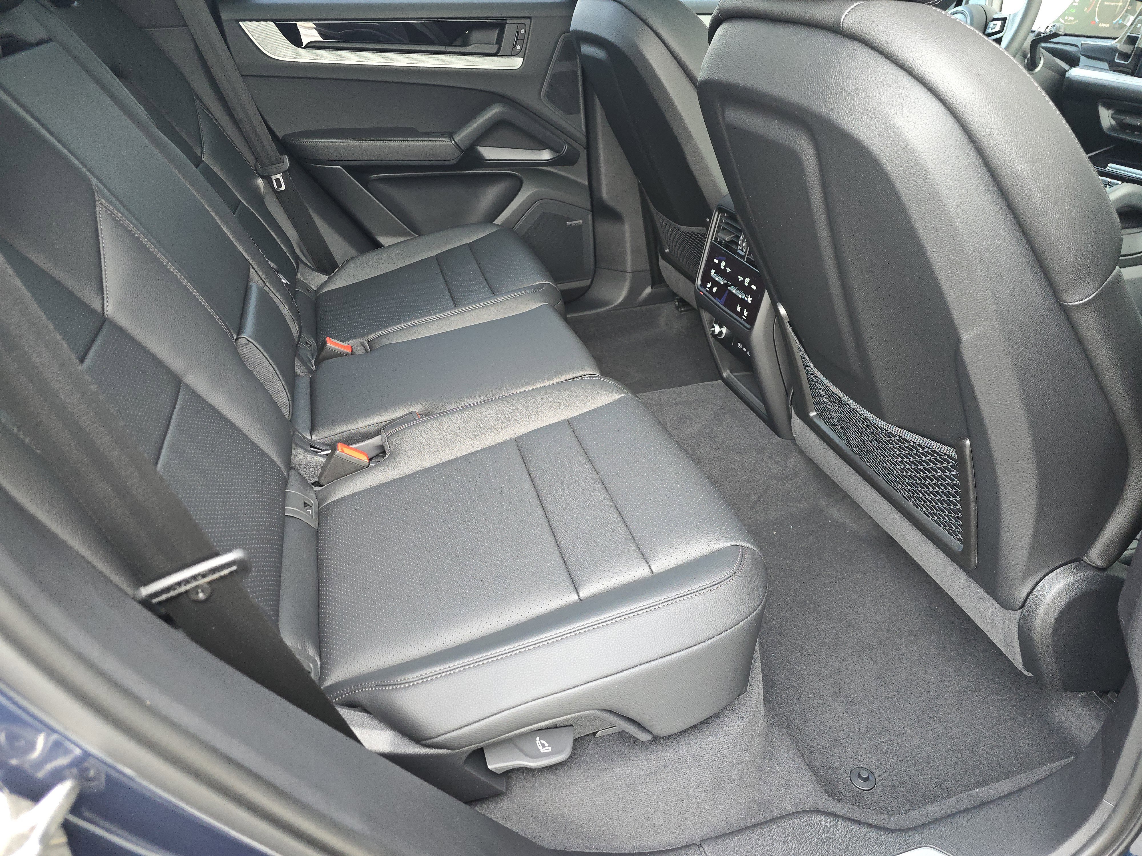 New 2026 Porsche Cayenne E-Hybrid image 14