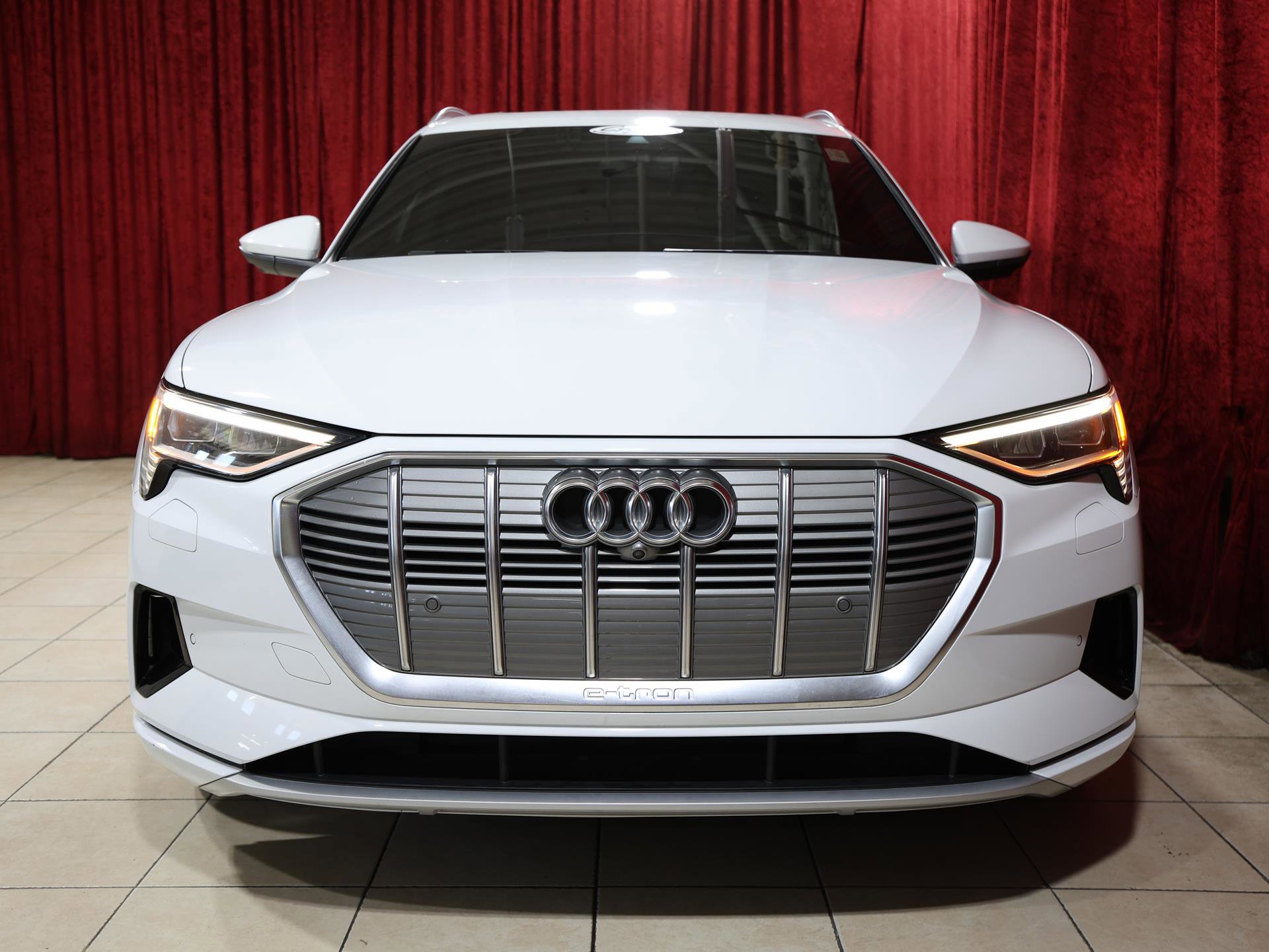 Used 2019 Audi e-tron Prestige AWD/4WD image 9