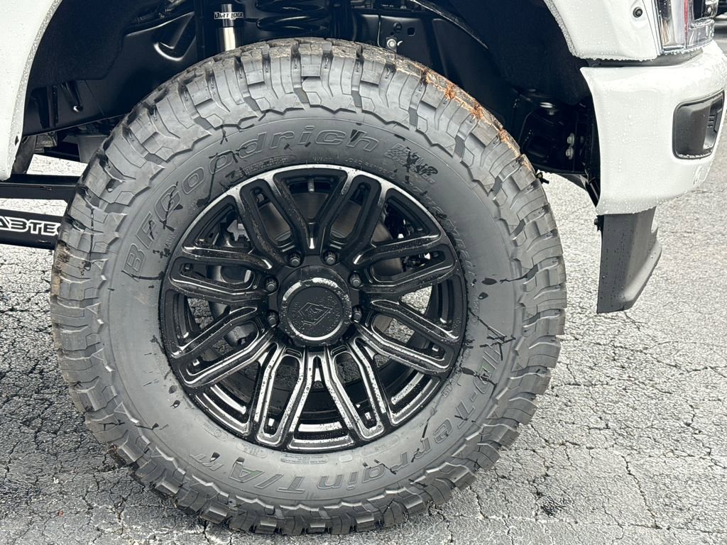 New 2026 Ford F250 Lariat w/ Black Appearance Package image 12