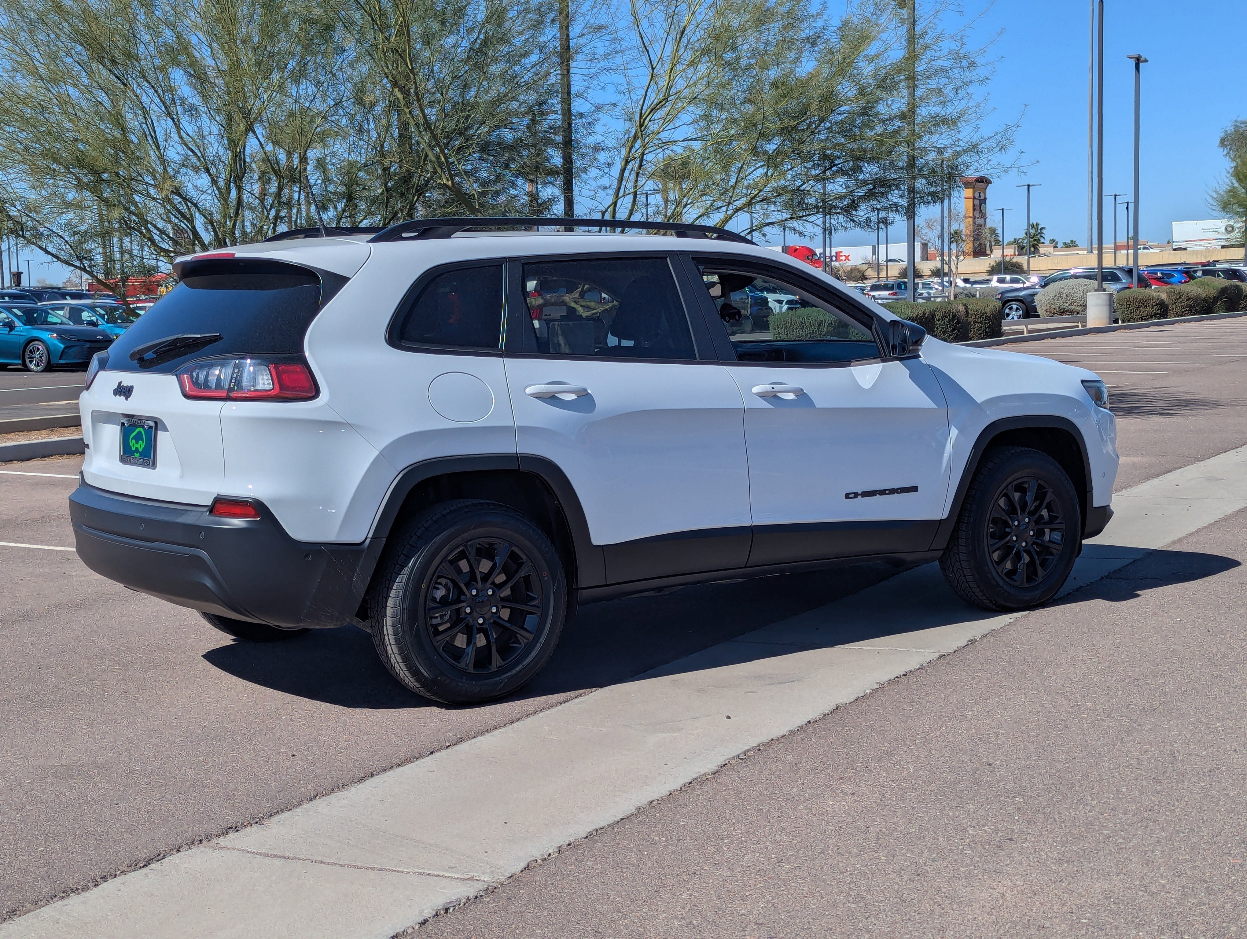 Used 2023 Jeep Cherokee Altitude Lux image 6