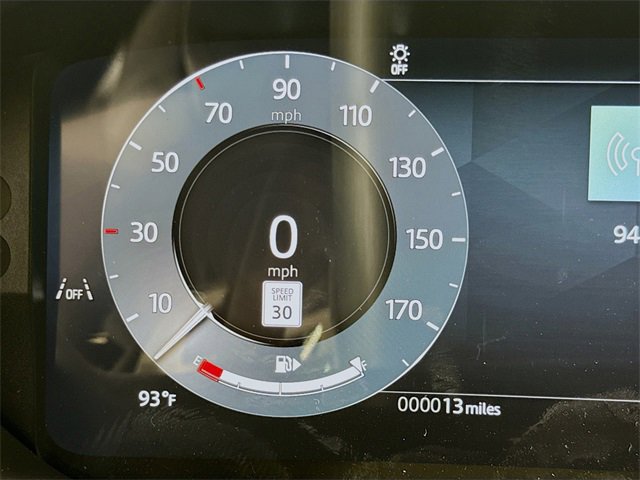 New 2026 Land Rover Range Rover Velar Dynamic SE image 13