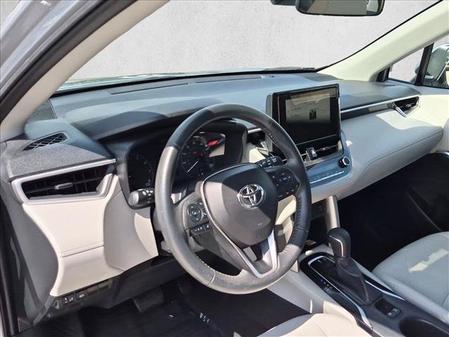 Used 2023 Toyota Corolla Cross LE FWD image 10