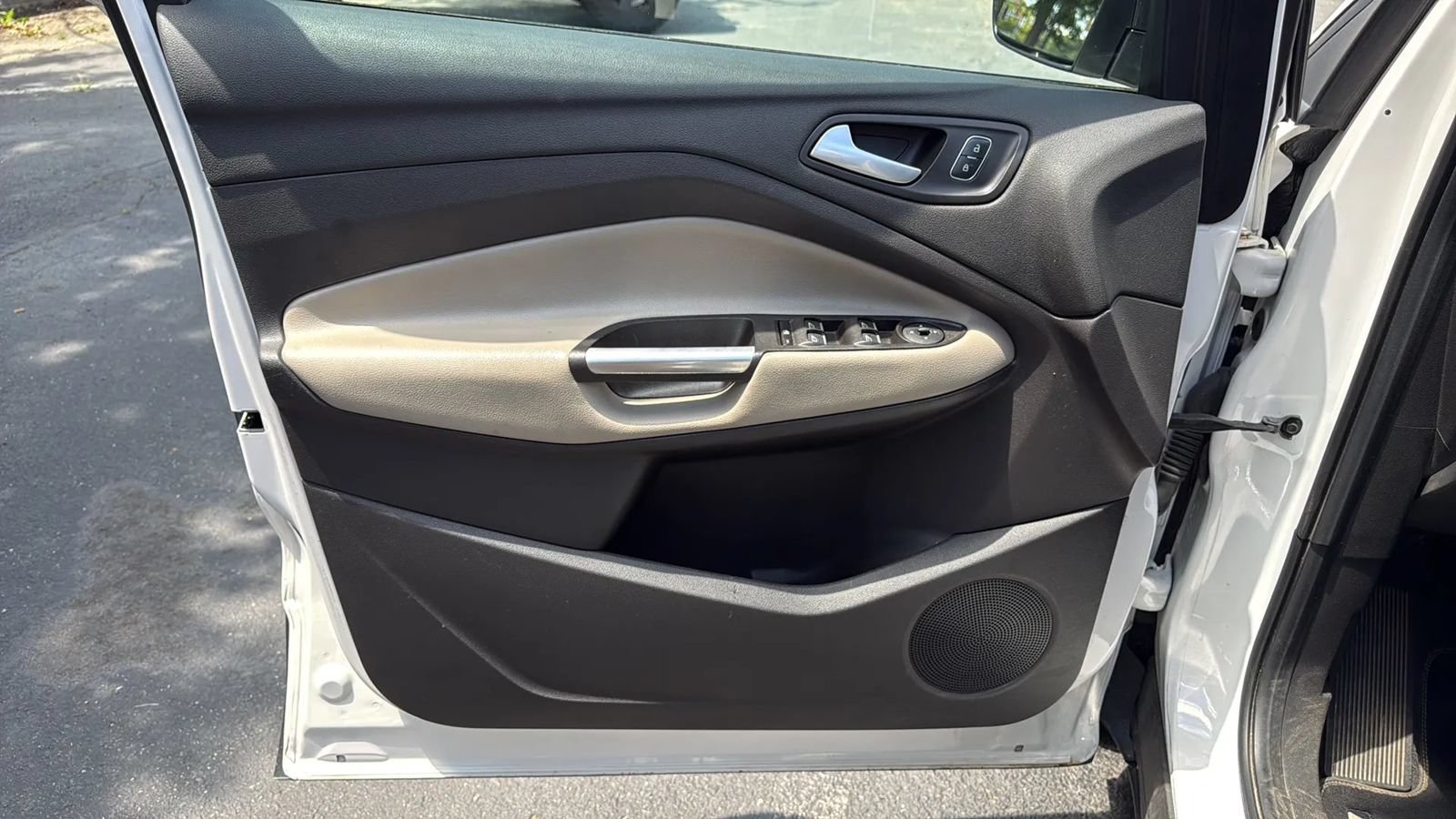 Used 2019 Ford Escape SEL AWD/4WD image 23
