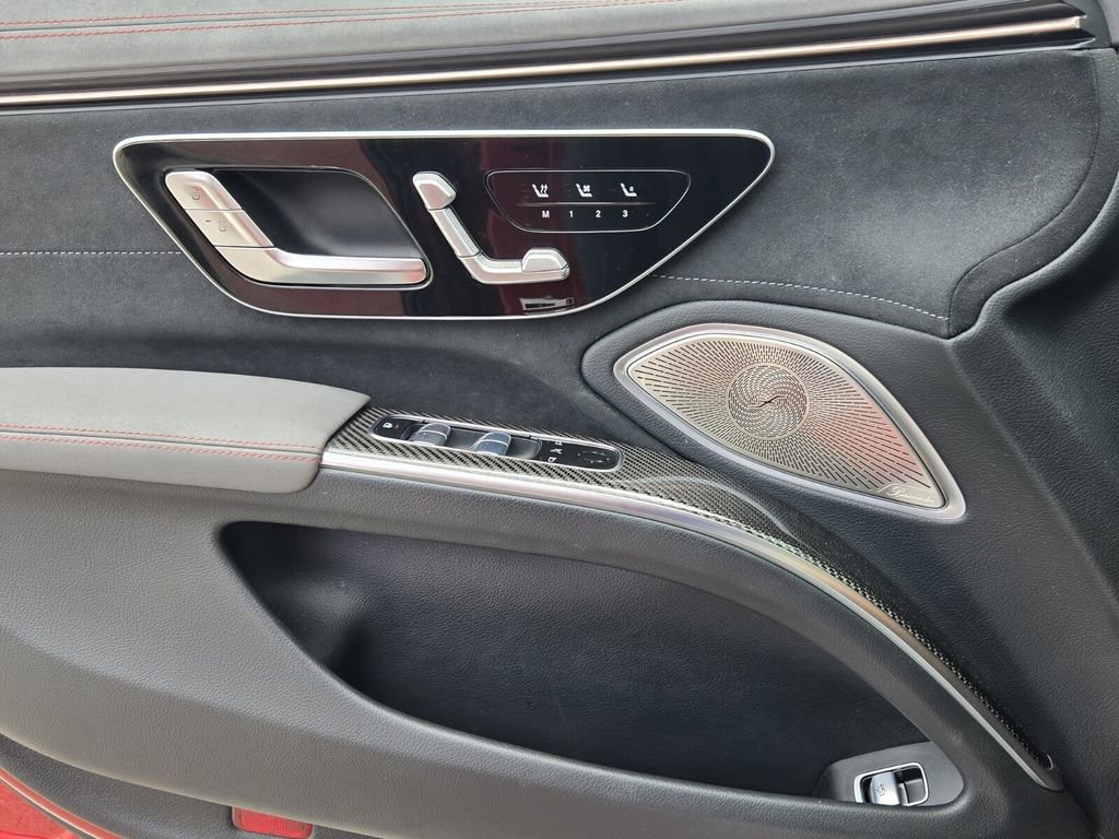 Used 2022 Mercedes-Benz EQS AMG 4MATIC w/ Exclusive Trim Package image 32