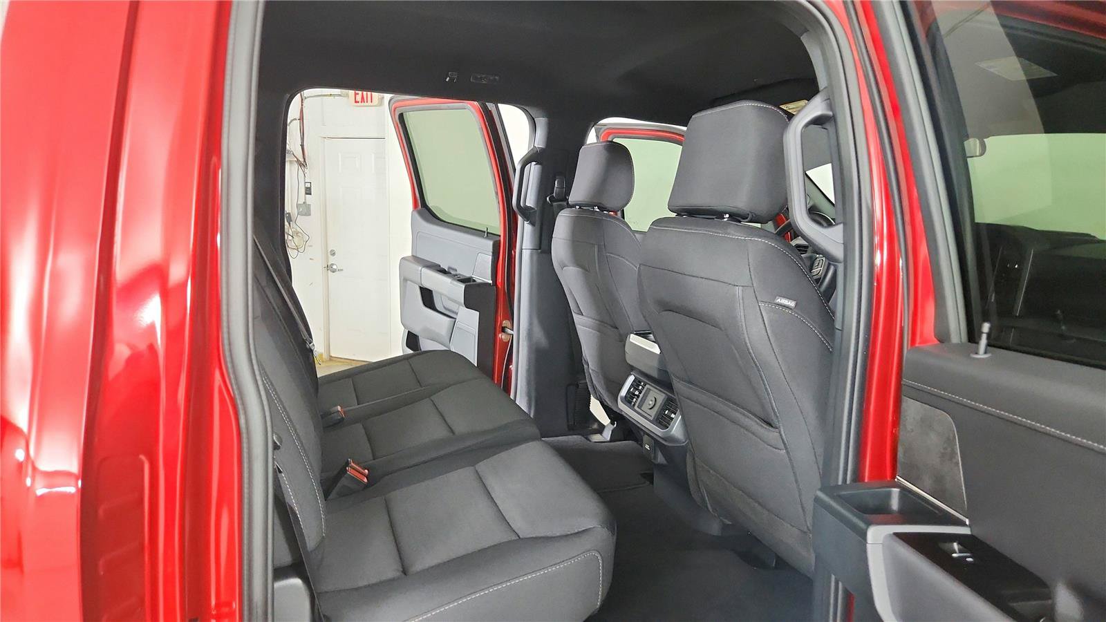 Used 2025 Ford F150 XLT w/ Equipment Group 301A Standard AWD/4WD image 19