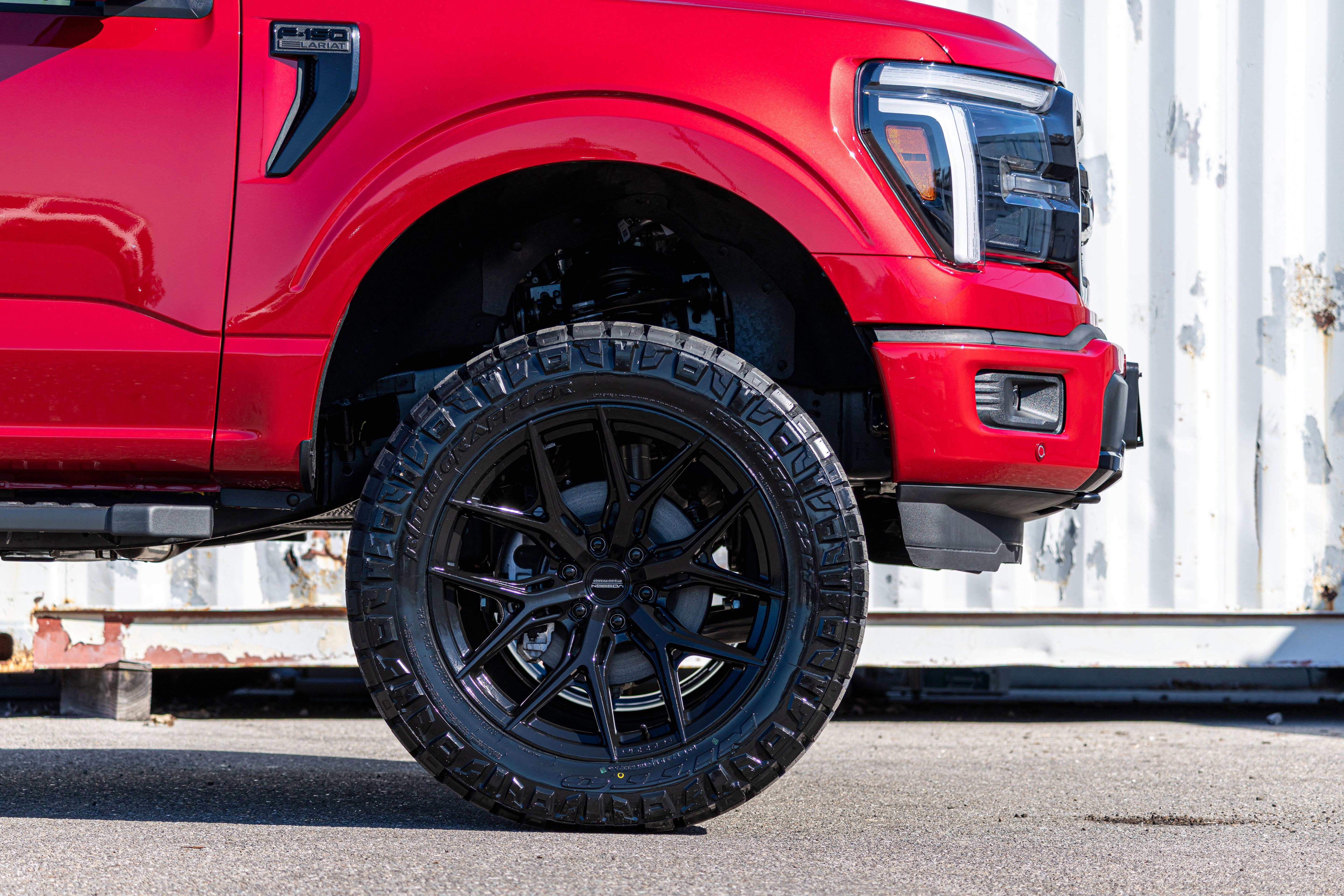 New 2025 Ford F150 Lariat w/ Equipment Group 501A Mid image 12