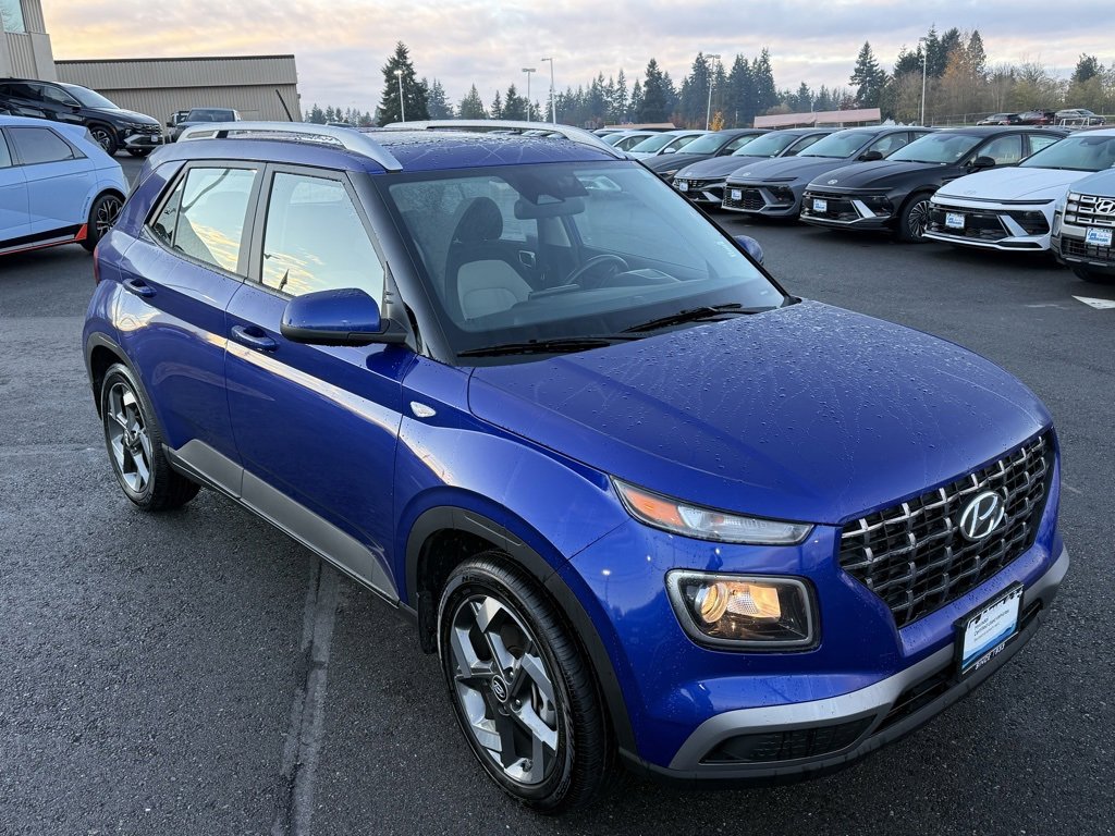 Used 2024 Hyundai Venue SEL image 7