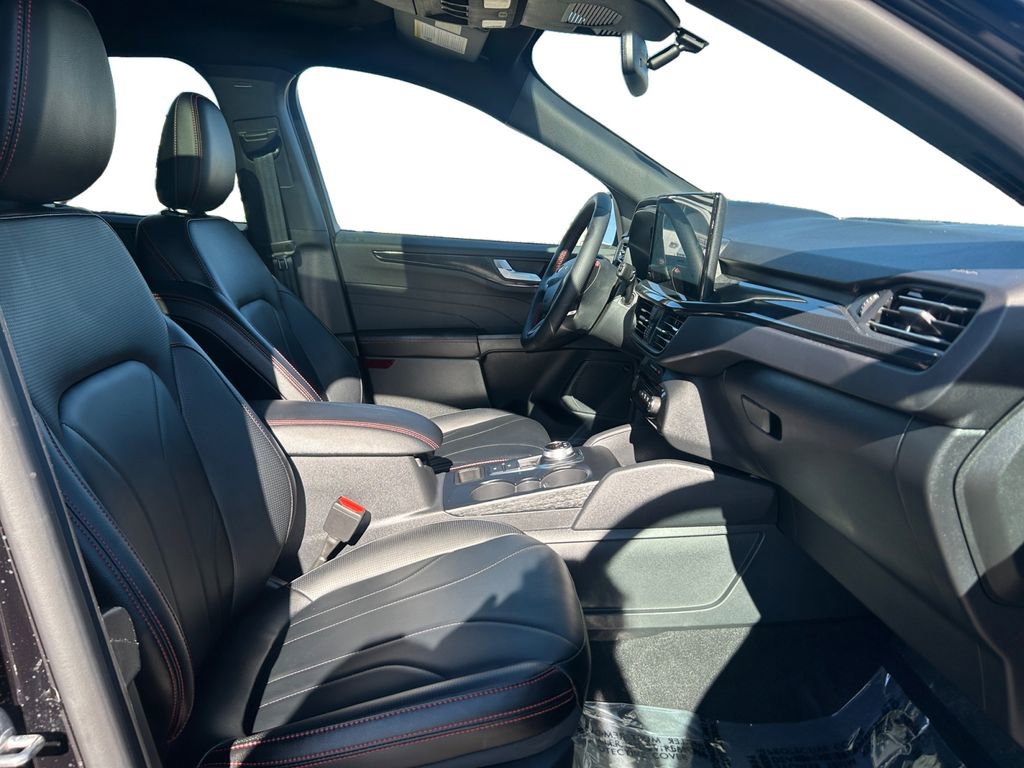 Used 2026 Ford Escape ST-Line Elite w/ Premium Technology Package image 17