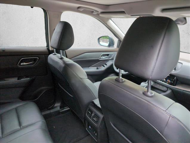Used 2021 Nissan Rogue SL FWD image 21