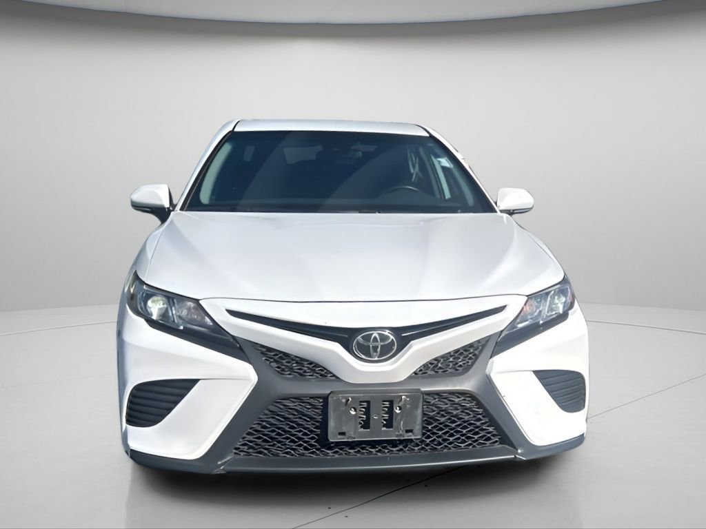 Used 2019 Toyota Camry SE FWD image 11
