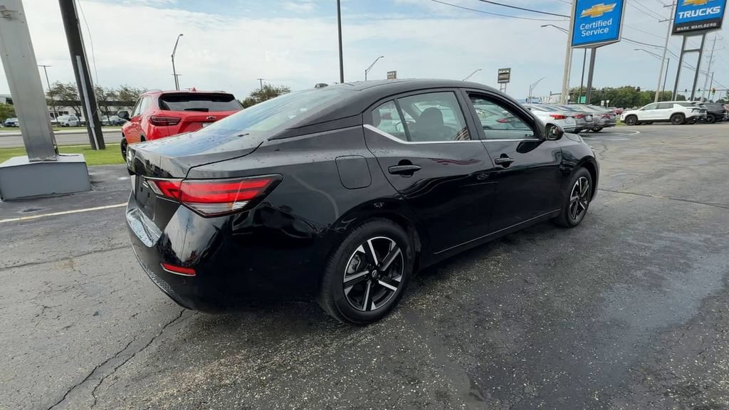 Used 2024 Nissan Sentra SV FWD image 8