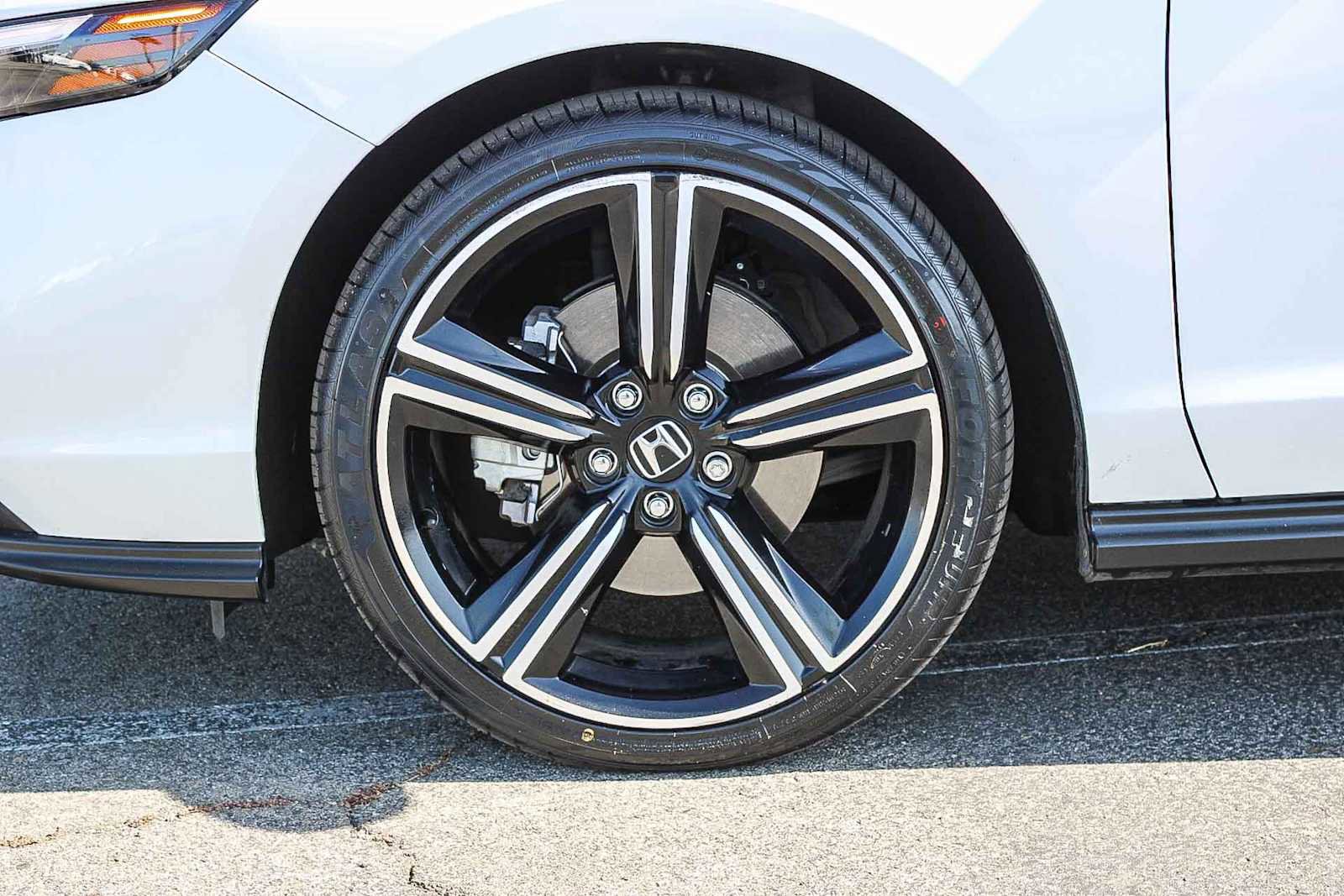 Used 2023 Honda Accord Sport image 11