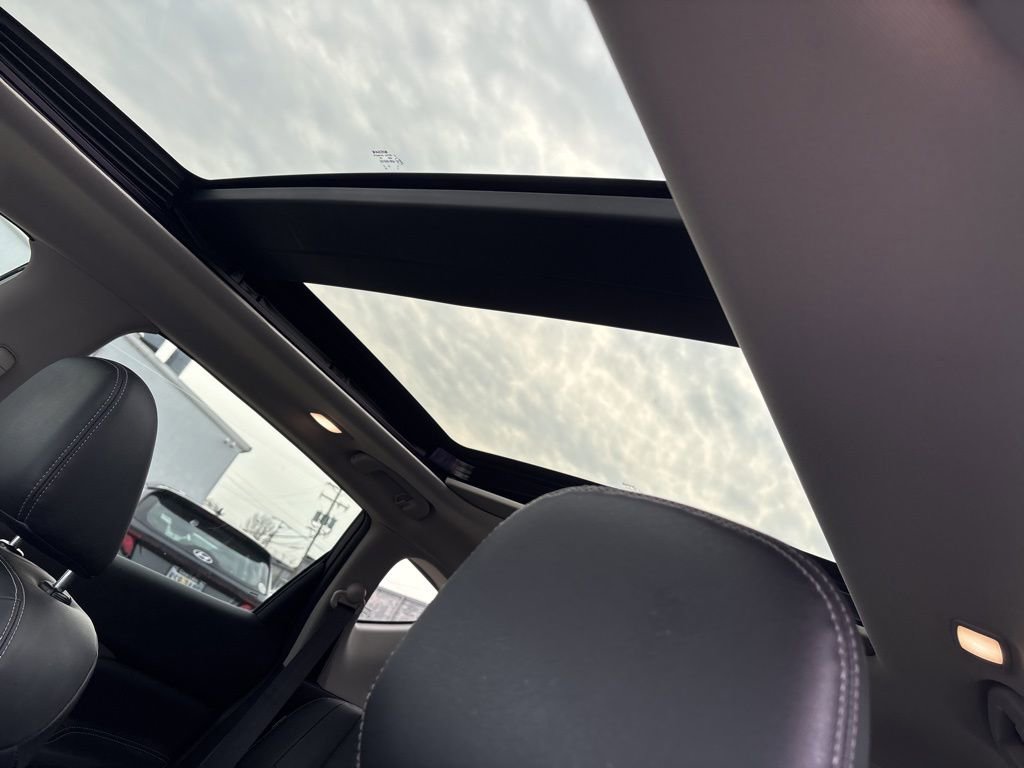 Used 2020 Nissan Murano SV w/ Premium Package image 11