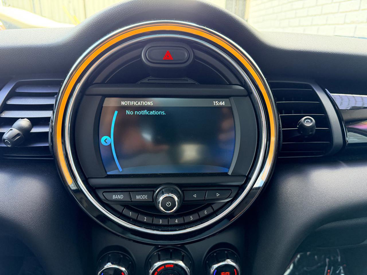 Used 2019 MINI Cooper 4-Door Hardtop image 34