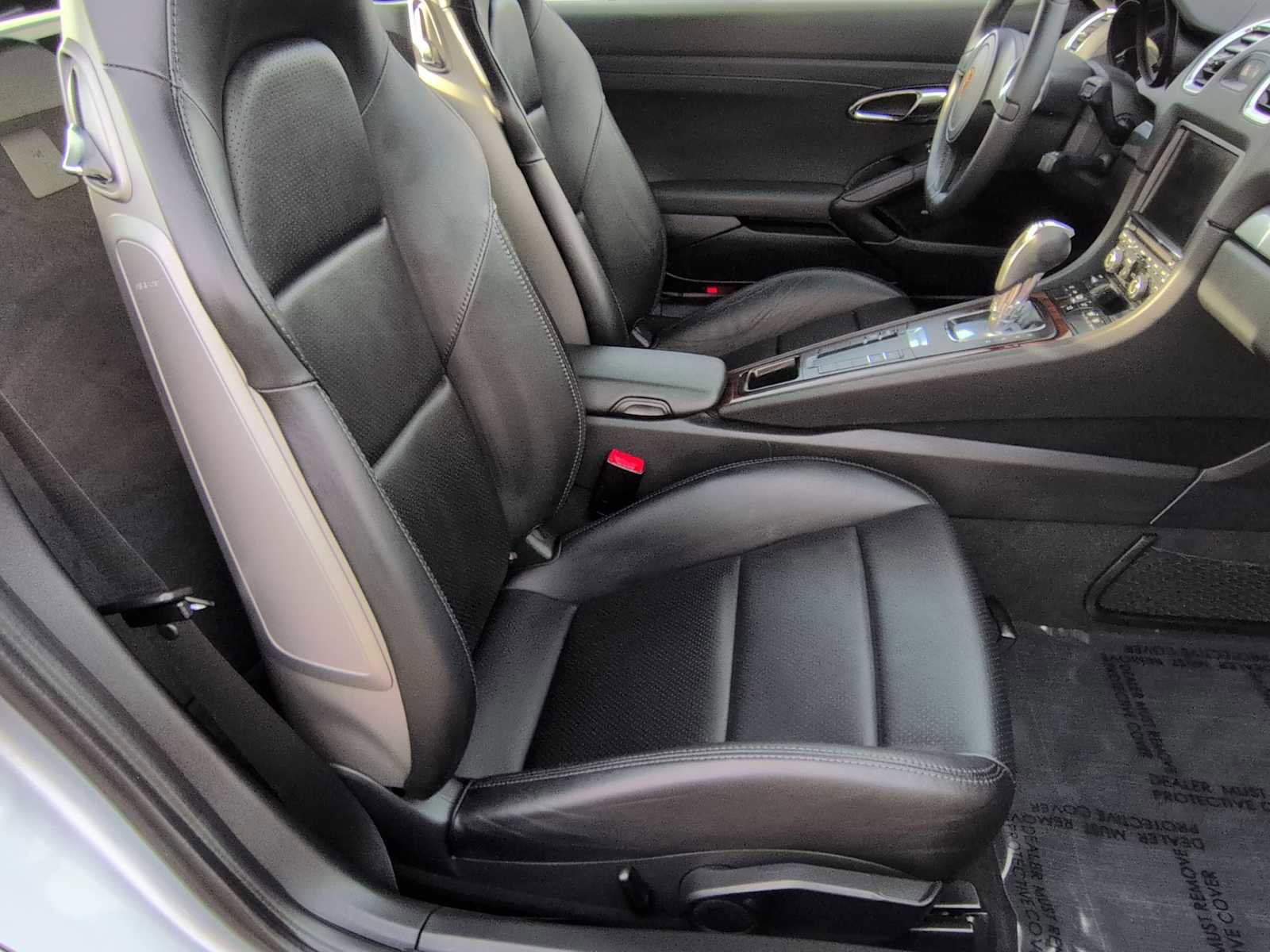 Used 2016 Porsche Cayman image 17