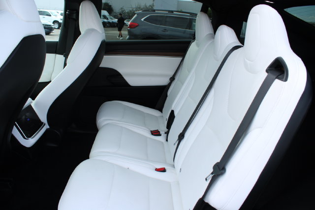 Used 2024 Tesla Model X AWD/4WD image 32