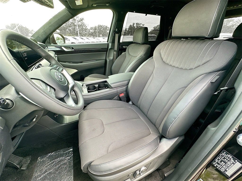 Used 2025 Hyundai Palisade Calligraphy AWD/4WD image 13